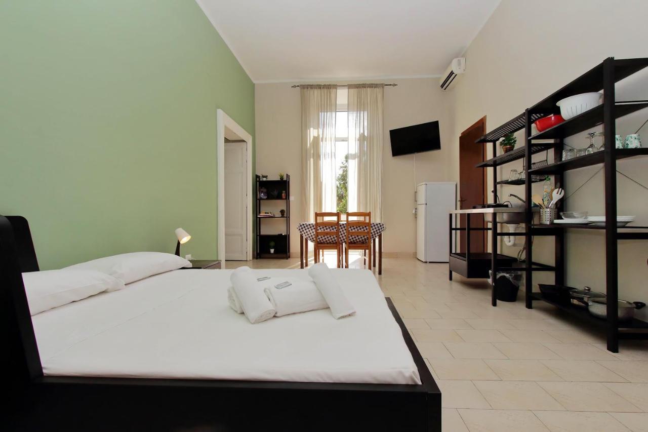 Residence Apartment Lucky Stars Rome Bagian luar foto